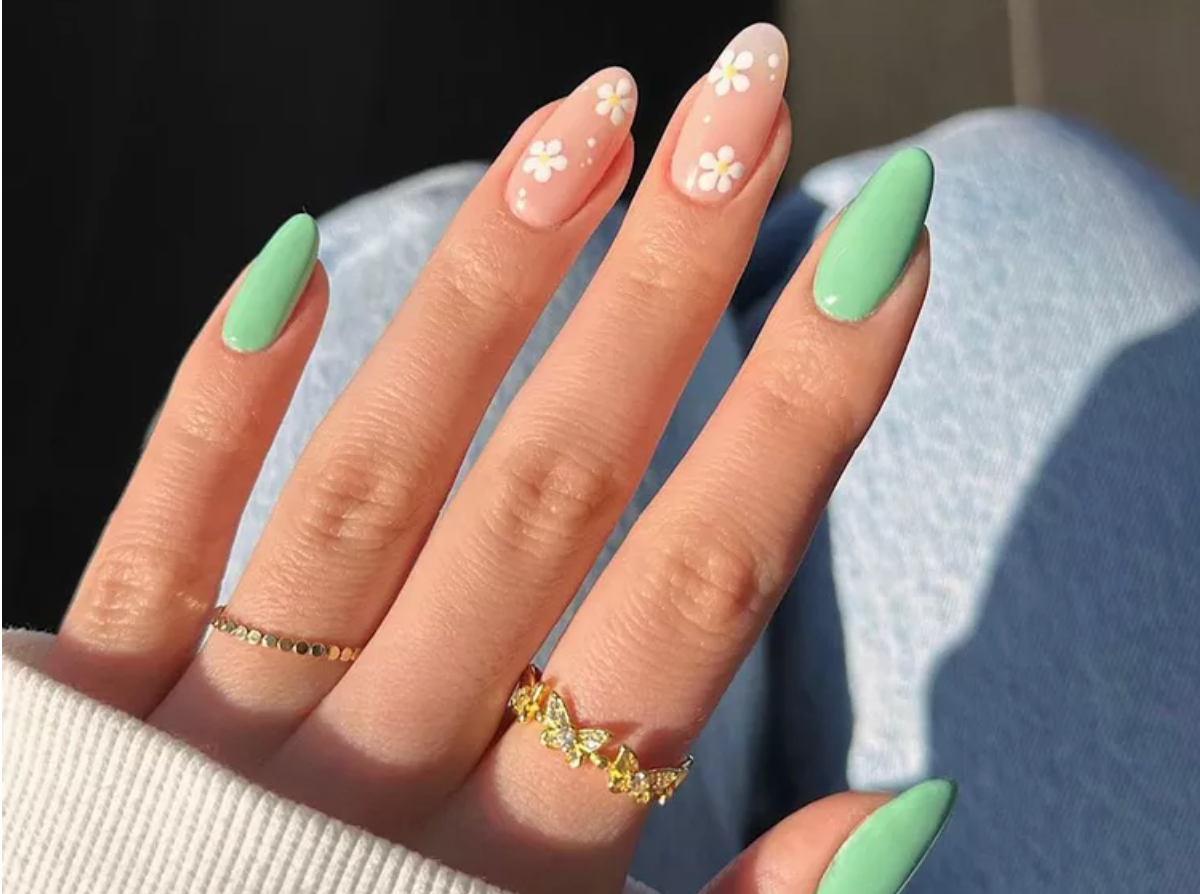 Almond Nail